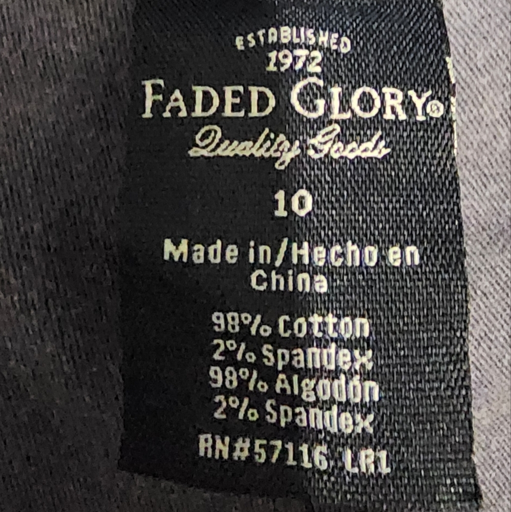 Faded Glory Women's Cargo Like Shorts - Picture 3 of 4